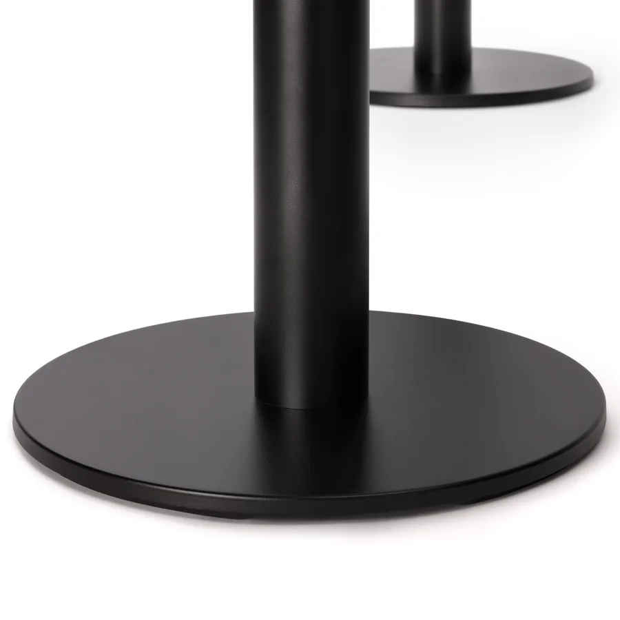A base just 1 cm high