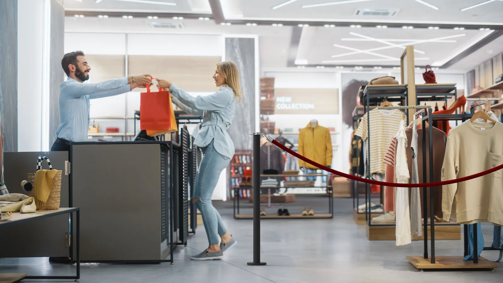 Shops and reception desks.