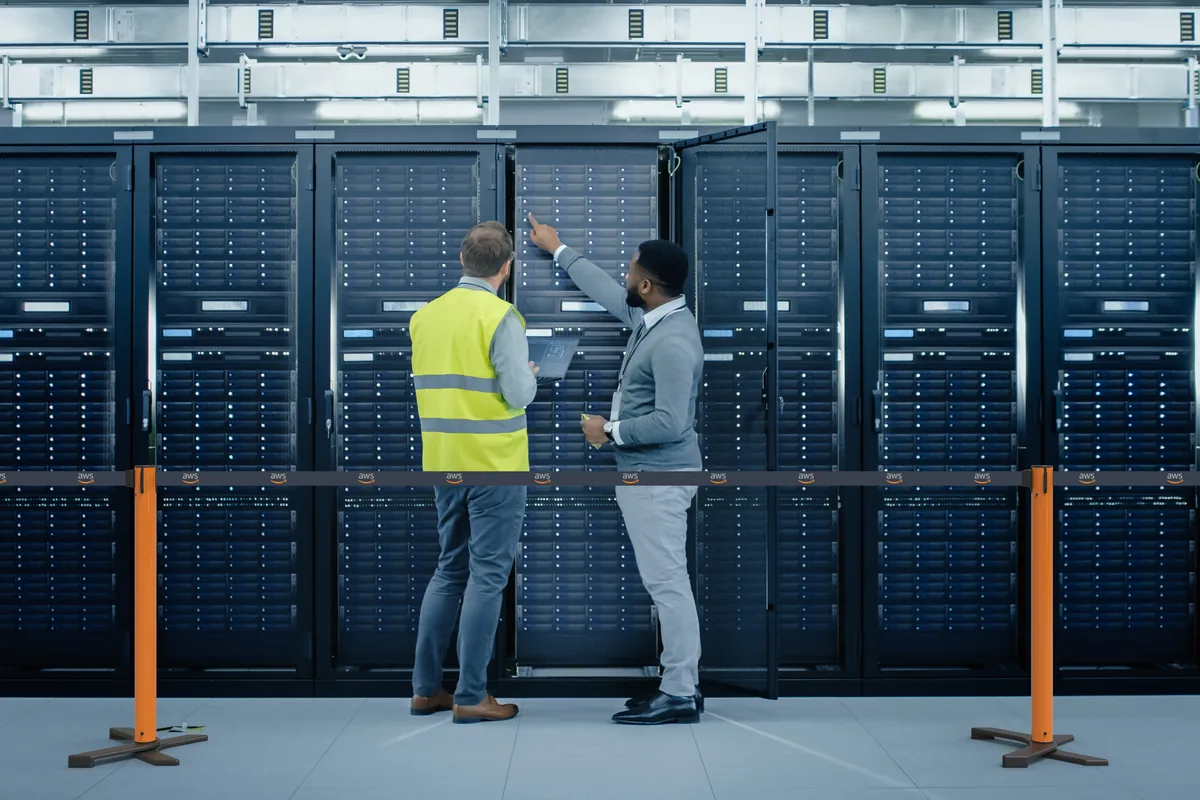 Wall-mounted belt barrier with a printed belt in a data centre